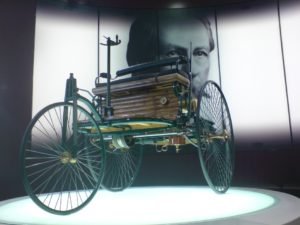 Lịch sử phát triển phát triển thương hiệu xe Mercedes-Benz