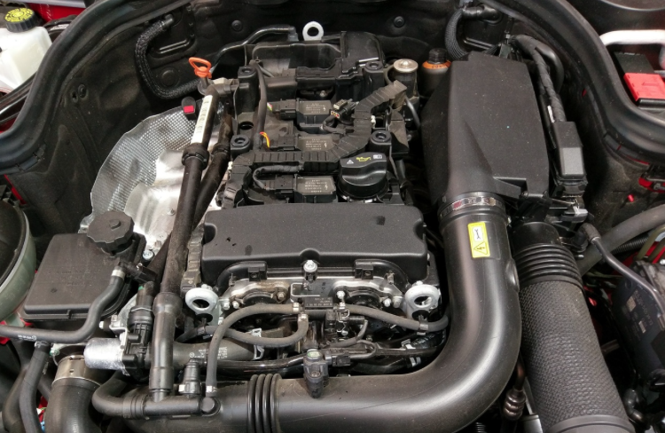 Bánh răng cam Mercedes C200 những dấu hiệu hỏng hóc 2 ĐỘng cơ I4 M271 mercedes C200
