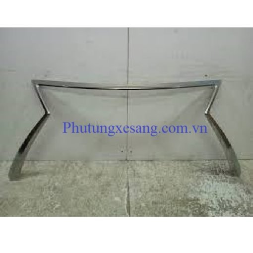 Nẹp crom ôm calang miếng trên Lexus