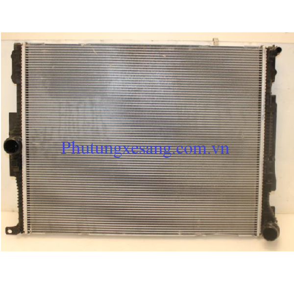 Két nước BMW 320i 330i 420i 430i F30 Két nước BMW 320i 330i 420i 430i F30