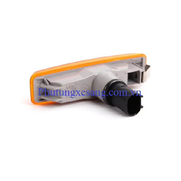 Đèn hông phải BMW 525i 528i 530i 540 Đèn hông phải BMW 525i 528i 530i 540