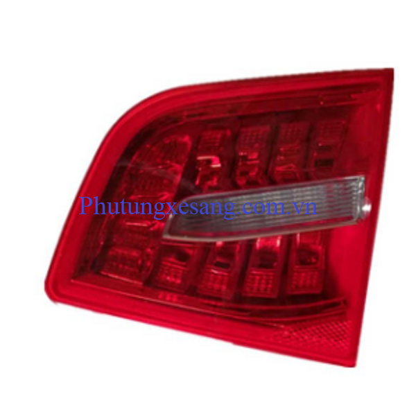 Đèn hậu miếng trong phải Audi A6 S6 Đèn hậu miếng trong phải Audi A6 S6