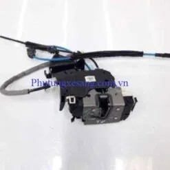 Ổ khóa cửa sau phải Mercedes C250 C3