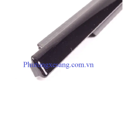 Nẹp chân kính cửa trước ngoài phải