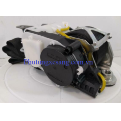 Dây đai an toàn trước phải Mercedes