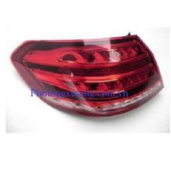 Đèn hậu trái miếng ngoài Mercedes E