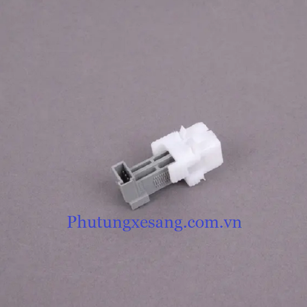 Công tắc chân phanh Mercedes A250 C Công tắc chân phanh Mercedes A250 C
