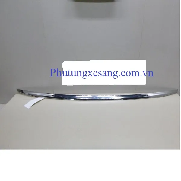 Nẹp crom sau cốp Mercedes E300 E350 Nẹp crom sau cốp Mercedes E300 E350
