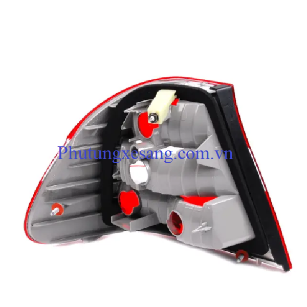 Đèn hậu miếng ngoài trái BMW 318i 32 Đèn hậu miếng ngoài trái BMW 318i 32