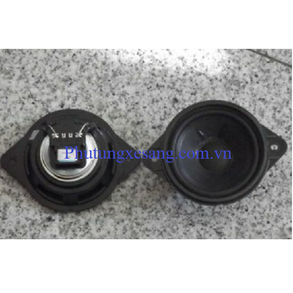 Loa trung tâm center trước Audi Q7 Loa trung tâm center trước Audi Q7