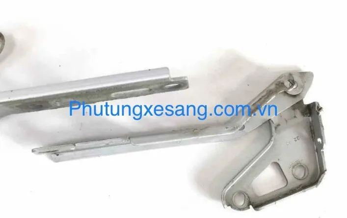 Bản lề đỡ capo trái Audi Q7 2010-2015-4L0823301 Bản lề đỡ capo trái Audi Q7 2010-2015-4L0823301