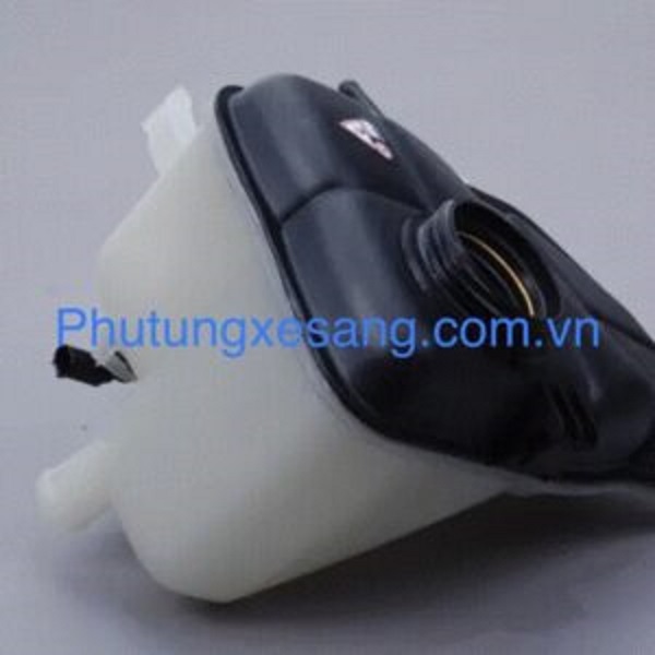 Bình nước phụ Mercedes C180 C200 C24 Bình nước phụ Mercedes C180 C200 C24