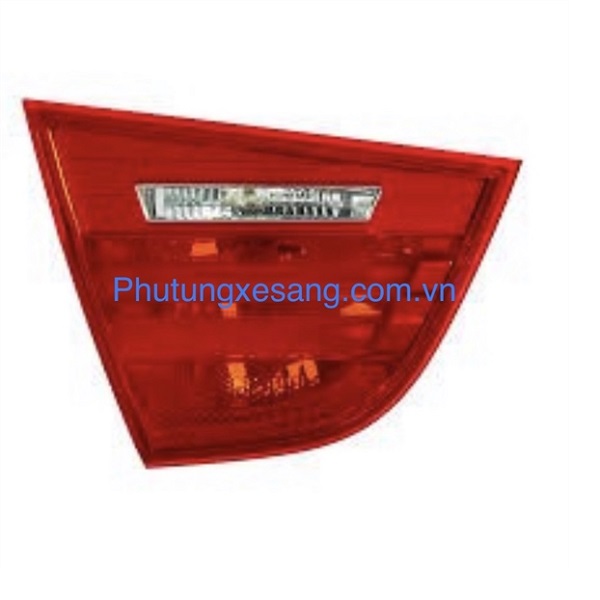 Đèn hậu miếng trong trái BMW 328i Đèn hậu miếng trong trái BMW 328i