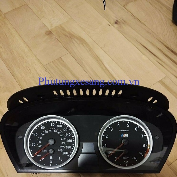 Màn hình taplo BMW M5 M6 E60 E63 E64 Màn hình taplo BMW M5 M6 E60 E63 E64