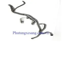Ống nước làm mát vào bình nước phụ