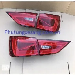 Đèn hậu miếng trong trái xe Audi A3