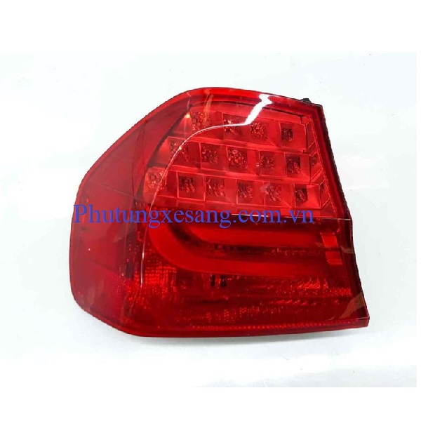 Đèn hậu trái miếng ngoài BMW 328i Đèn hậu trái miếng ngoài BMW 328i