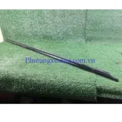 Nẹp crom chân kính cửa sau phải Mer
