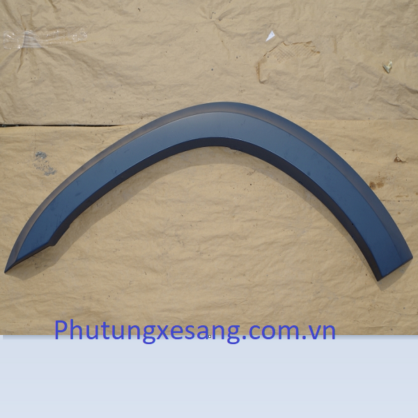 Tấm ốp tai xe trước phải Mercedes GL Tấm ốp tai xe trước phải Mercedes GL
