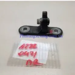 Bản lề trên cửa trước phải Mercedes