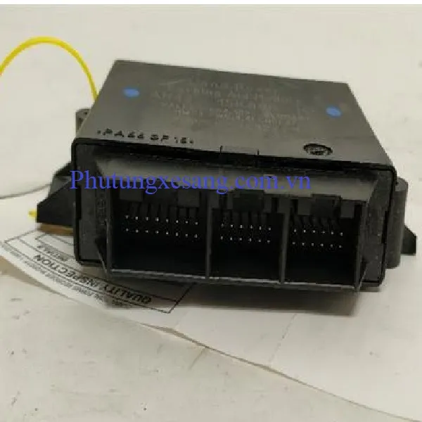 Hộp điều khiển camera Range rover La Hộp điều khiển camera Range rover La