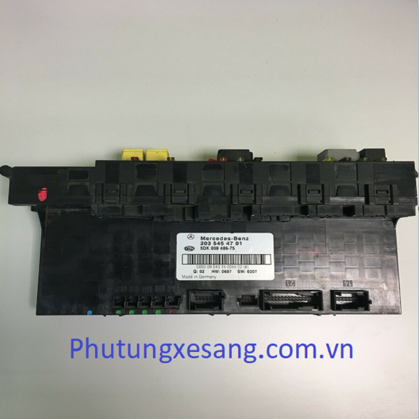 Logo cốp sau Mercedes C300 C350e C40 Logo cốp sau Mercedes C300 C350e C40