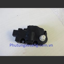Mô tơ chia cửa gió Mercedes C300 E350 E550 GLK350 W205 W212 X204 W221-A2218200042