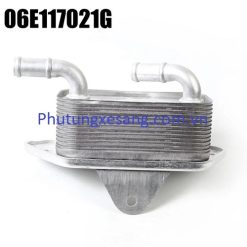 Két làm mát dầu máy Audi A6 A4 A5 A8 A7 Q5 Q7 Volkswagen Touareg 3.0 2005-2017-06E117021G