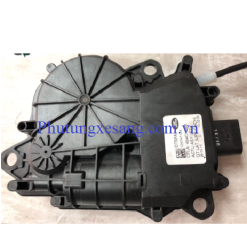 Moto mở cốp phía trên Rangerover HSE-LR095549