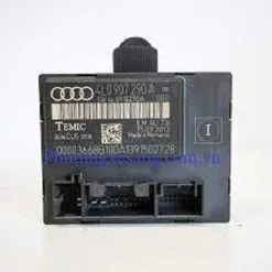 Hộp điều khiển cửa sau Audi Q7-4L0907290A