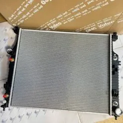 Két nước làm mát động cơ Mercedes GL350 GL450 R350 ML350 ML450 ML500 W164-A2515000703, A2515000003
