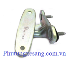 Bản lề cửa trước trái trên Mercedes E250 E350 E400 E550 C250 C300 C350 E63 C36 AMG-A2047201537