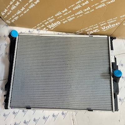 Két nước làm mát BMW X1 Z4 120i 130i 320i 325i 330i 328i 316I 330IX E90 E93 E81 E87-17117559273 Két nước làm mát BMW X1 Z4 120i 130i 320i 325i 330i 328i 316I 330IX E90 E93 E81 E87-17117559273