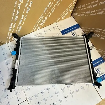 Két nước làm mát động cơ Mercedes A160 A180 A200 A220 W176 W246 W242 C117-A2465001303, A2465001203 Két nước làm mát động cơ Mercedes A160 A180 A200 A220 W176 W246 W242 C117-A2465001303, A2465001203