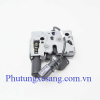 Ổ khoá nắp capo Audi A4 S4 2017-2024-8W0823509D, 8W0823509B, 8W0823509 (trái, phải) 1 Ổ khoá nắp capo Audi A4 S4 2017-2024-8W0823509D, 8W0823509B, 8W0823509 (trái, phải)