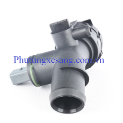 Ống nối két nước dưới Audi Q5 2.0L-8K0122293AE