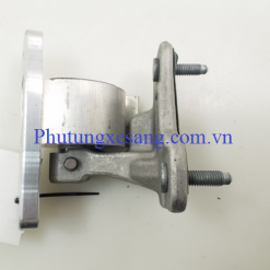 Bản lề cánh cửa trước phải bên dưới Mercedes GLC250 GLC300 GLC350e GLC43 GLC63 AMG-A2057200837