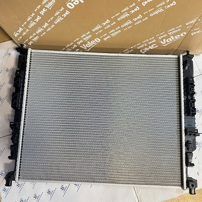 Két nước làm mát động cơ Mercedes GL350 GL450 R350 ML350 ML450 ML500 W164-A2515000703, A2515000003 Két nước làm mát động cơ Mercedes GL350 GL450 R350 ML350 ML450 ML500 W164-A2515000703, A2515000003