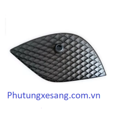 Lưới tản nhiệt trước trái Mercedes C300 W205 2018-2020-A2058855901