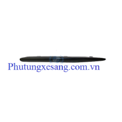 Nẹp ốp đèn gầm cản trước phải miếng trên Porsche Panamera-97050557400