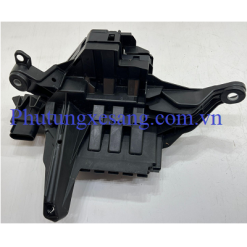 Hộp cầu chì túi khí trước phải Mercedes E350 GLC300 2020-2023-A2135404578