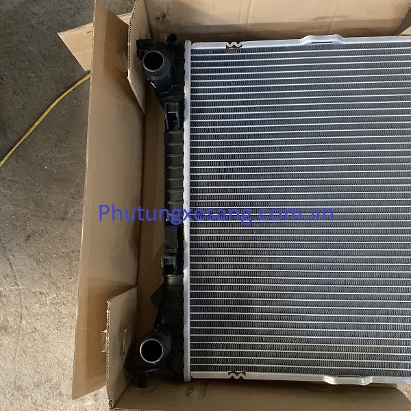 Két nước làm mát Audi A4 A5 A6 Q3 2.0T-8K0121251L-8K0121 Két nước làm mát Audi A4 A5 A6 Q3 2.0T-8K0121251L-8K0121